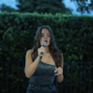 Meet your Posher, Vanessa